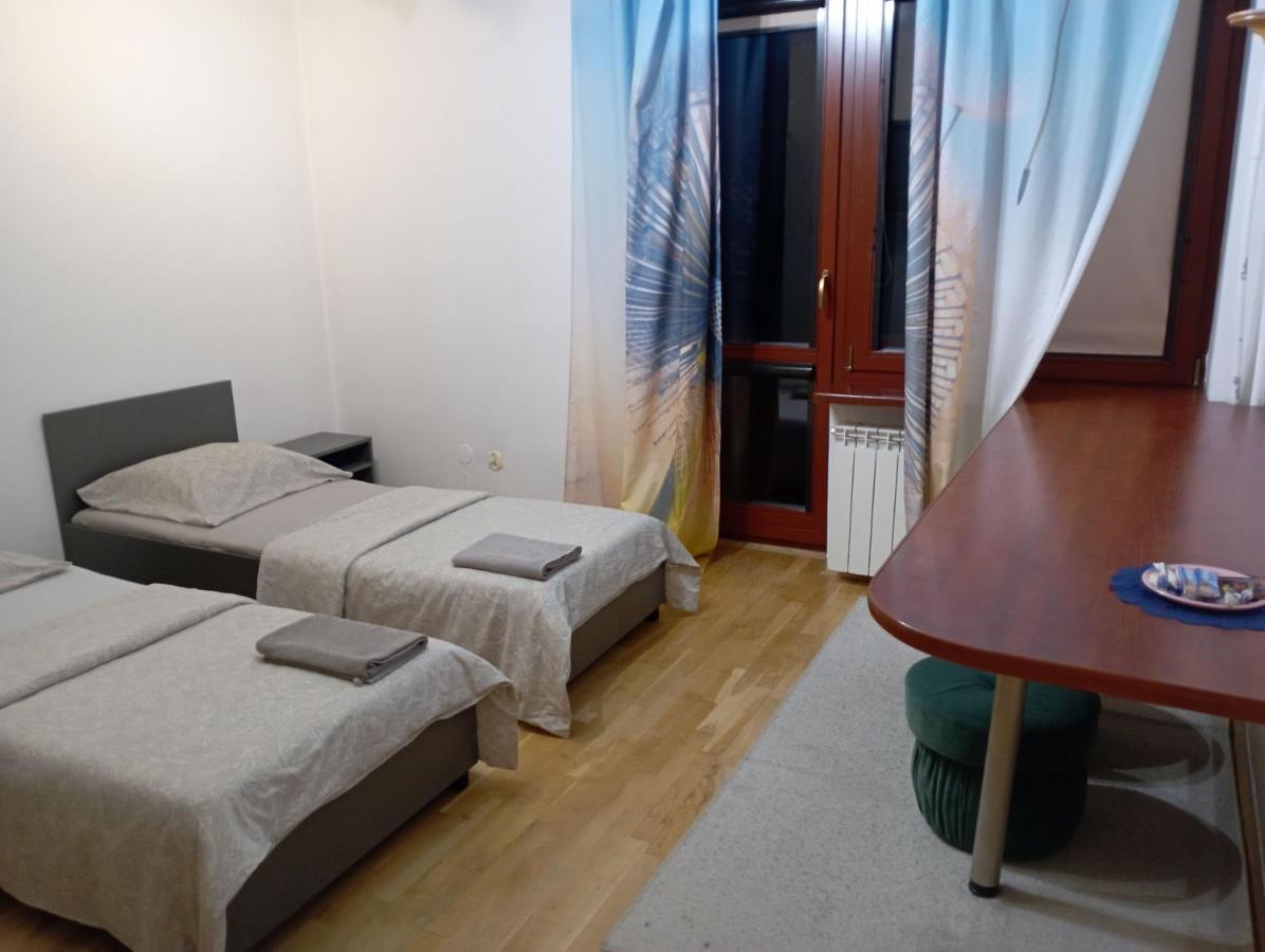 Meier House Wawer Hotel Varsó Kültér fotó